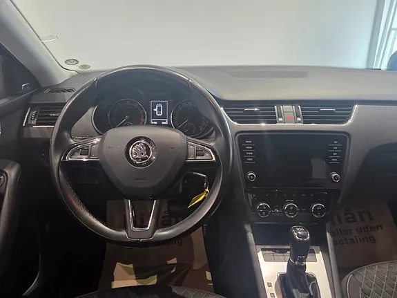 Skoda Octavia 2018 photo 5