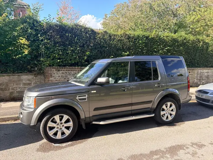 Land Rover Discovery 4