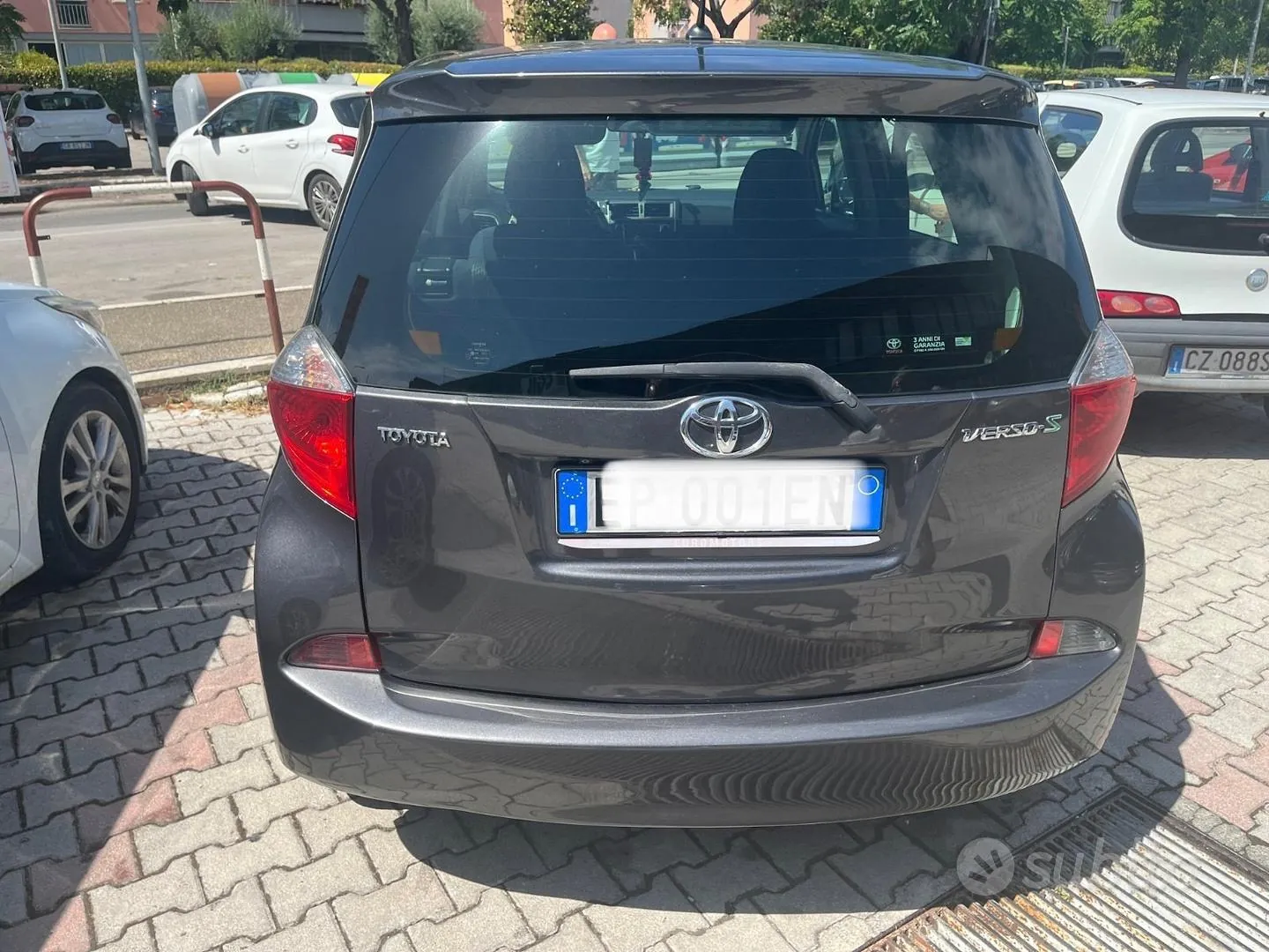 Toyota Verso-S 2012 photo 4