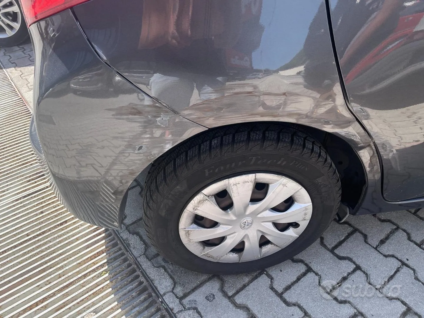 Toyota Verso-S 2012 photo 3