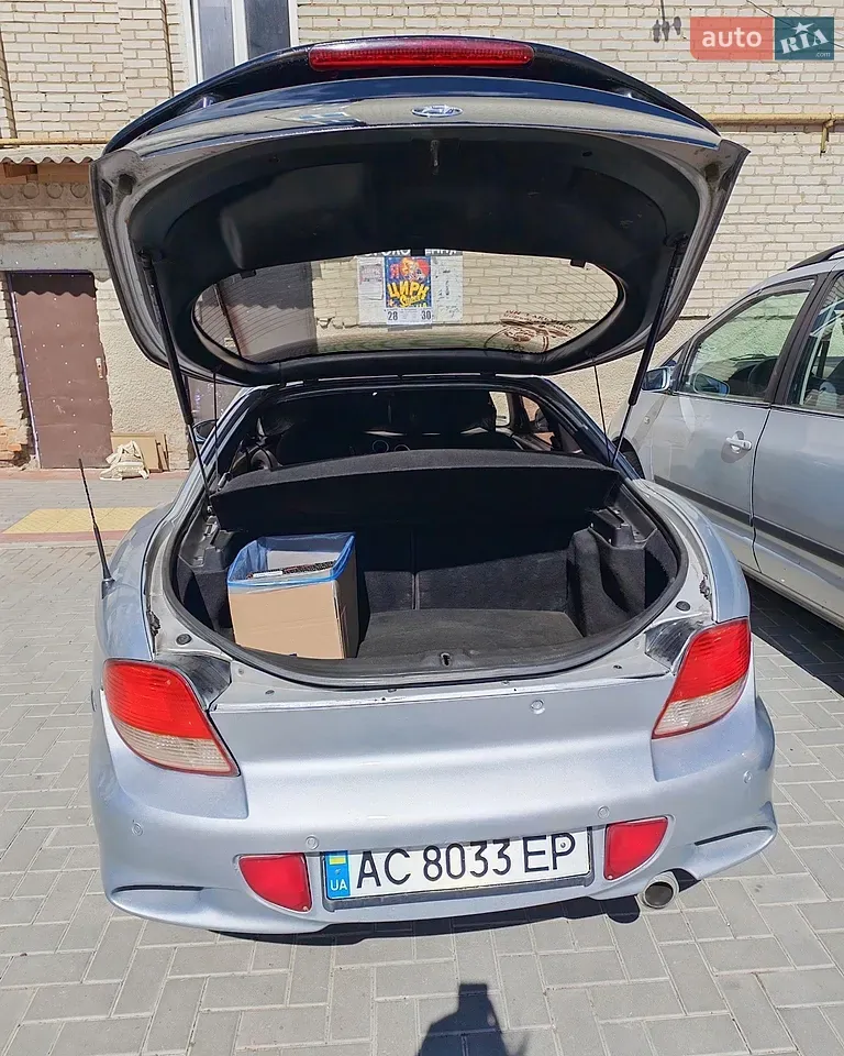 Hyundai Coupe 1999 photo 3