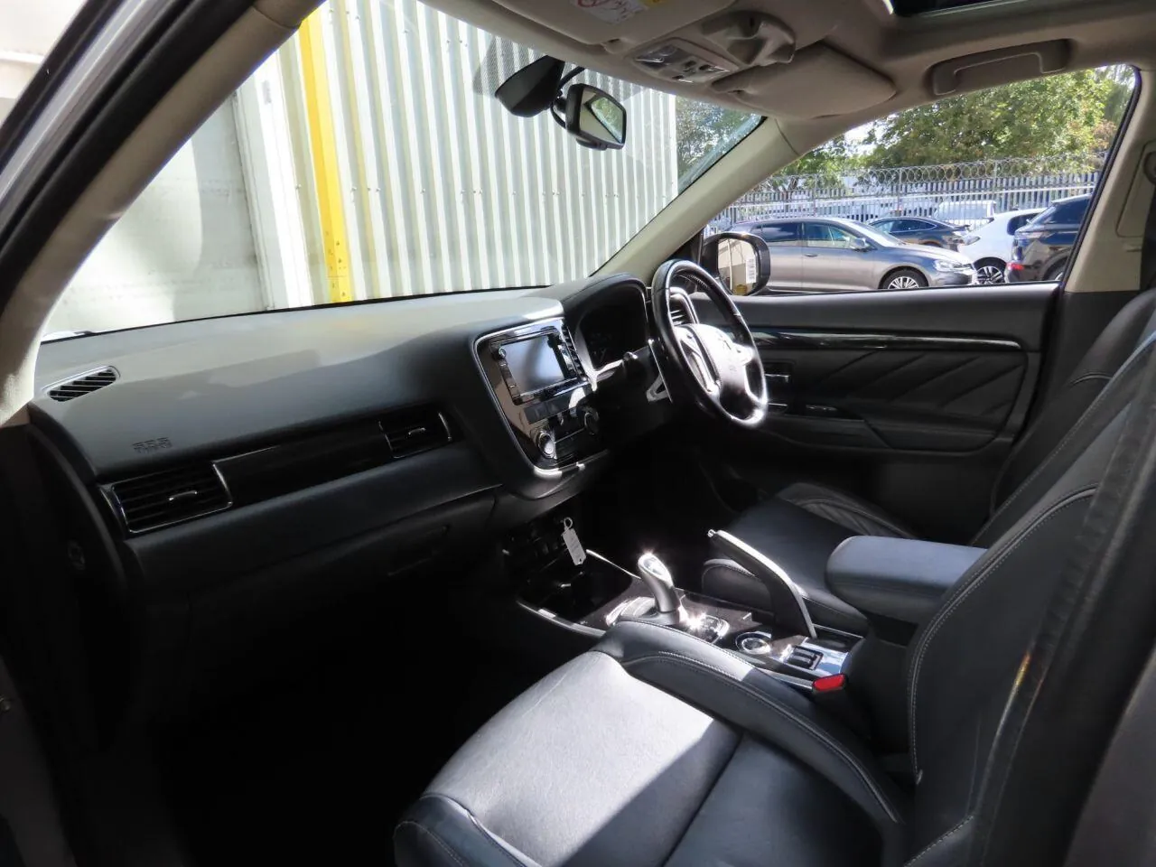 Mitsubishi Outlander 2016 photo 3