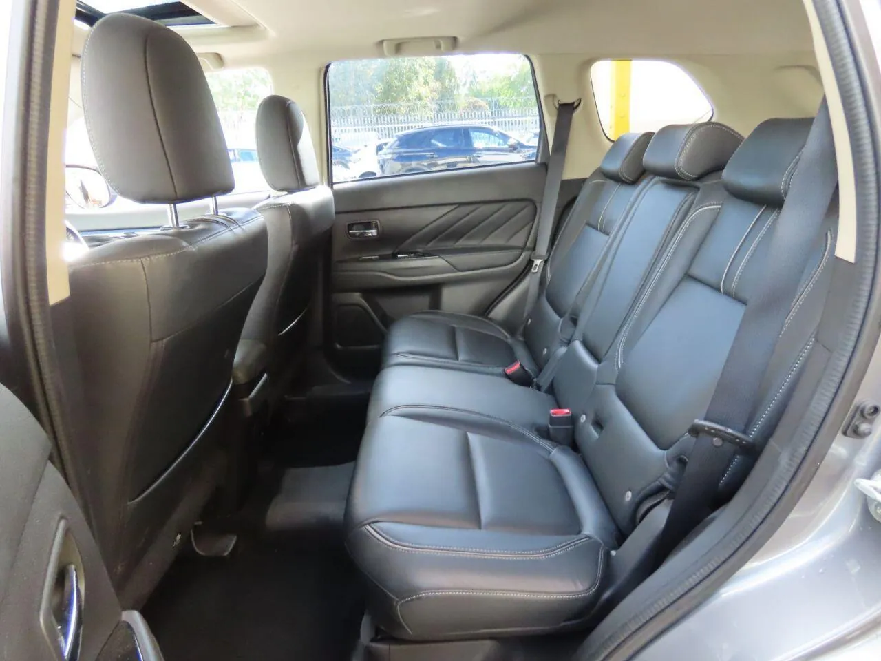 Mitsubishi Outlander 2016 photo 4
