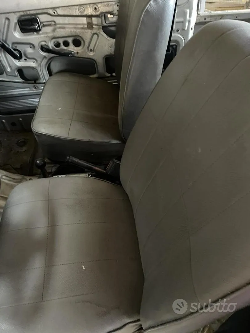 Suzuki Samurai 1986 photo 4