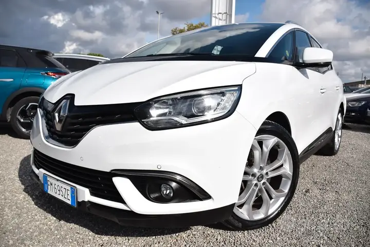 Renault Grand Scenic 2018 photo 3