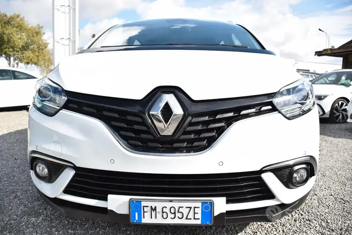 Renault Grand Scenic 2018 photo 5