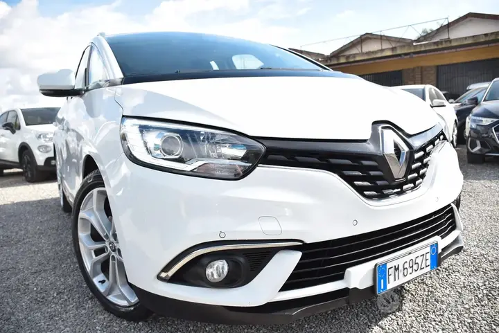Renault Grand Scenic 2018 photo 4