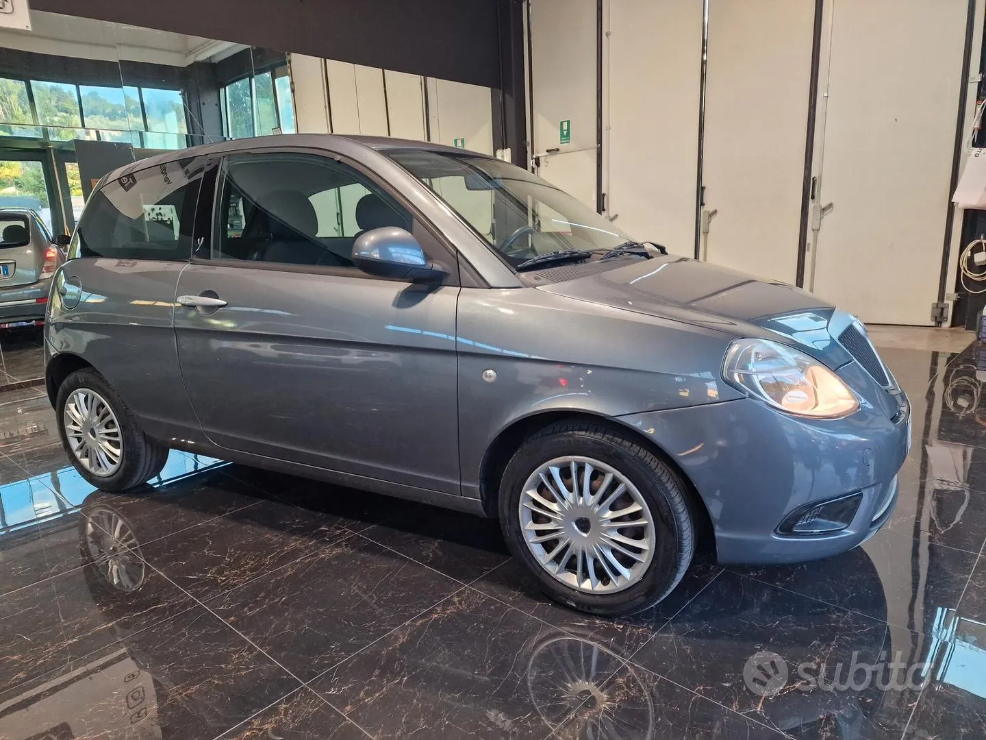 Lancia Ypsilon 2010 photo 2