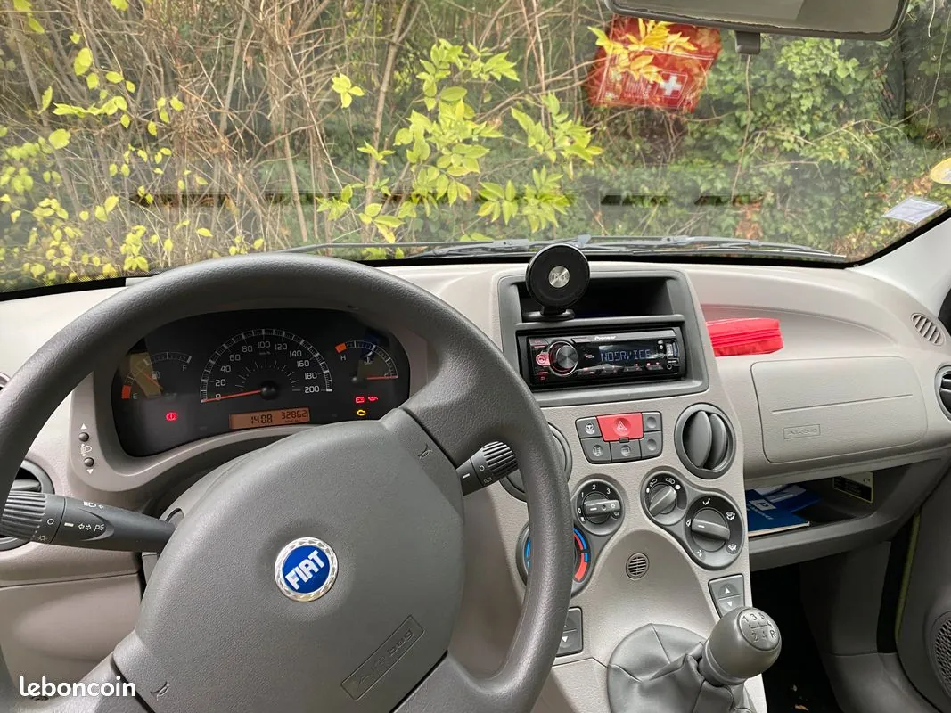 Fiat Panda 2006 photo 2