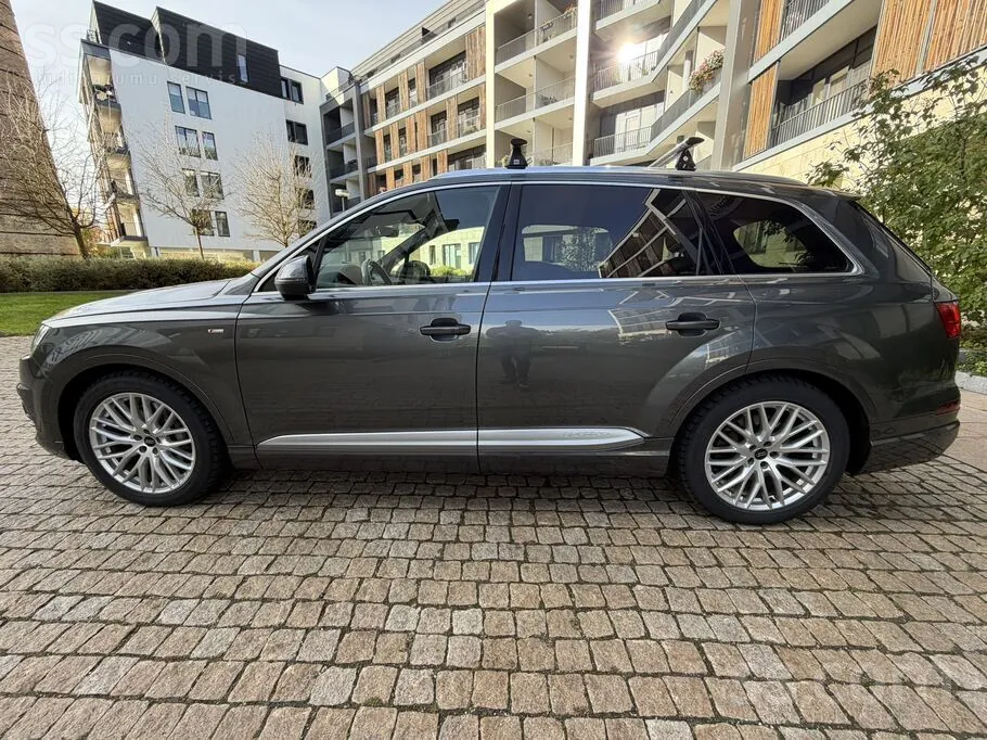 Audi Q7 2015 photo 4