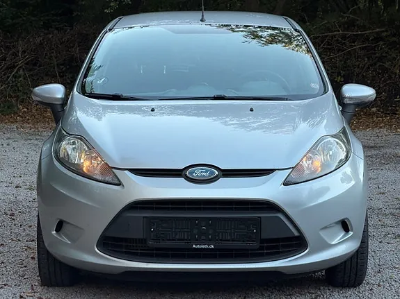 Ford Fiesta 2010 photo 3
