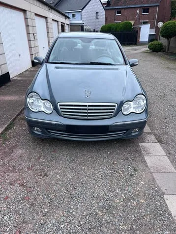 Mercedes-Benz C200 Elegance