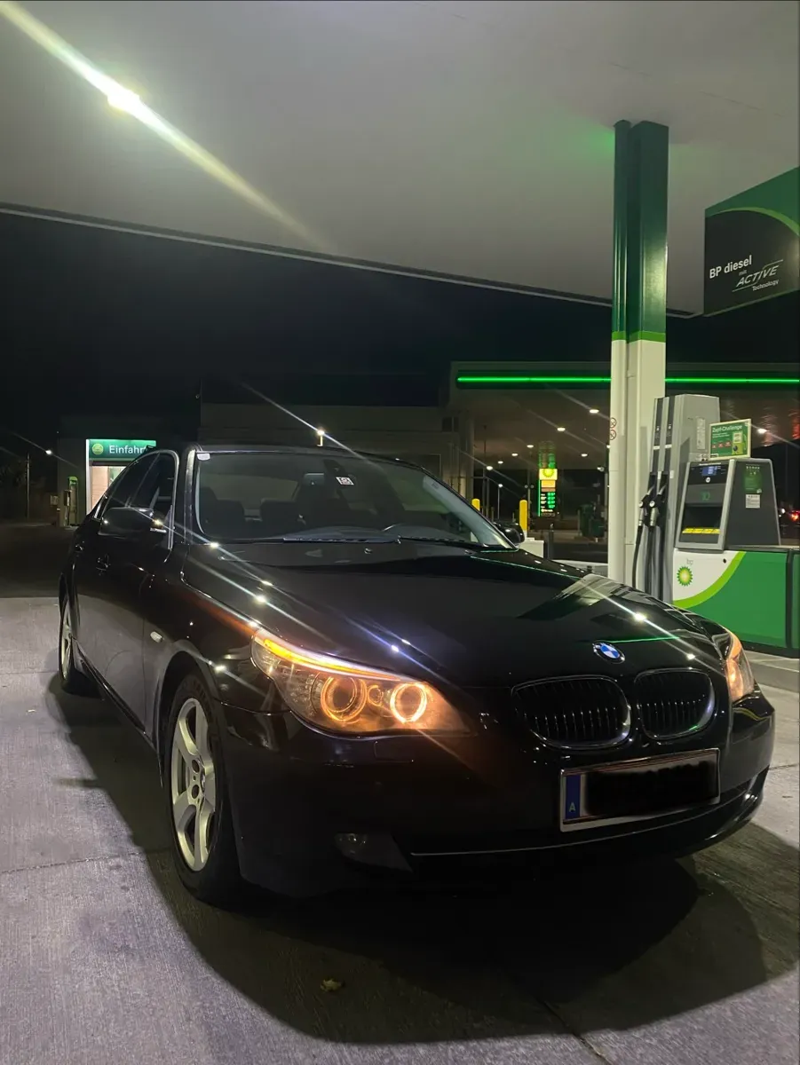 BMW 5 Series 2007 photo 2