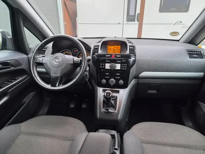 Opel Zafira 2013 photo 5