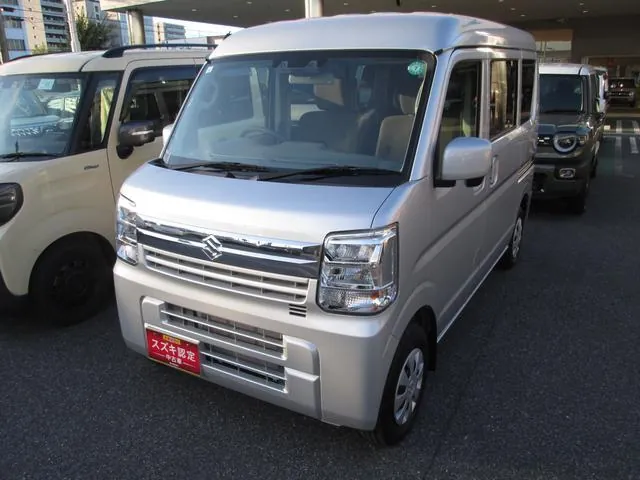 Suzuki Everi