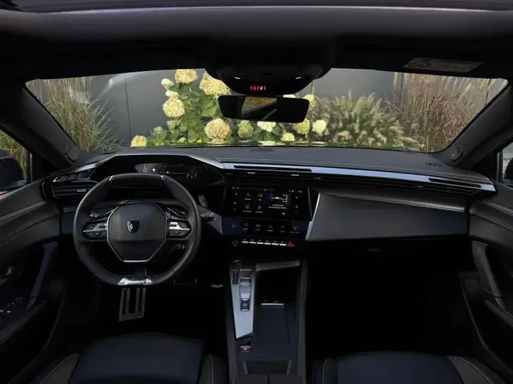 Peugeot 408 2024 photo 2