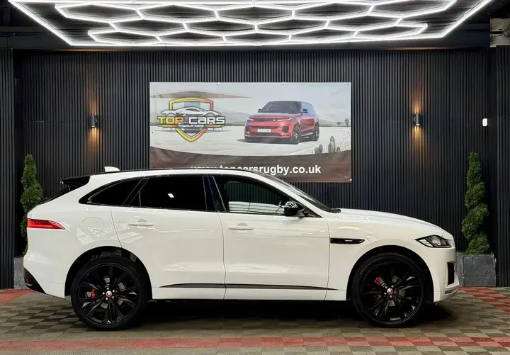 Jaguar F-Pace 2019 photo 5