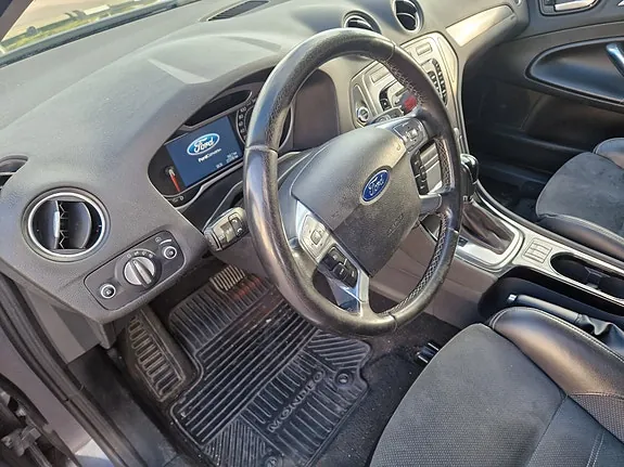 Ford Mondeo 2010 photo 5