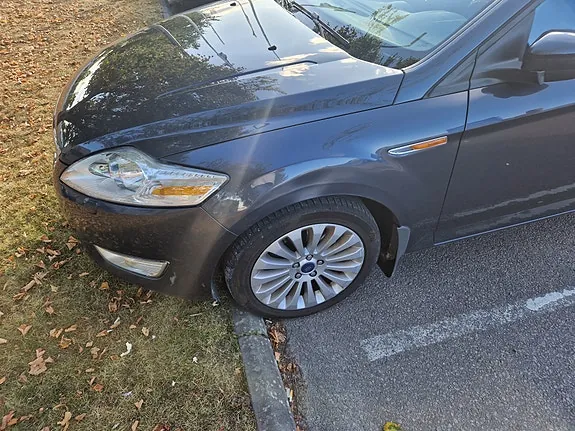 Ford Mondeo 2010 photo 4