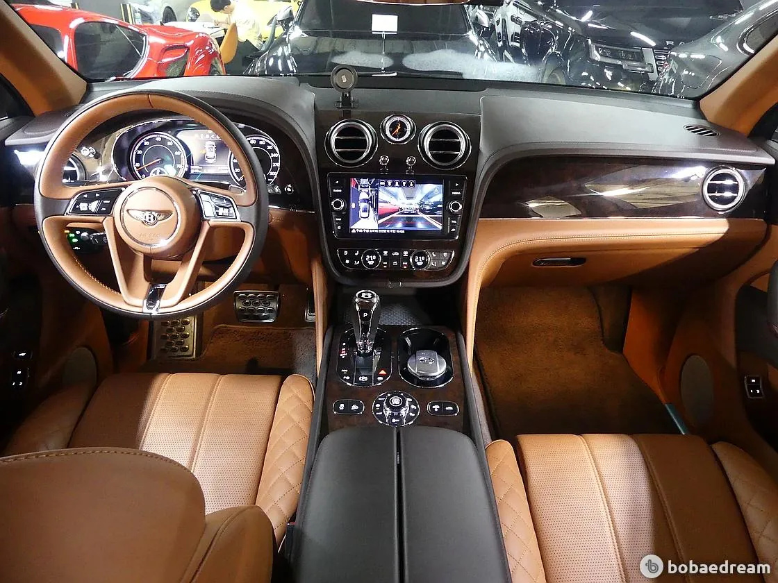 Bentley Bentayga 2018 photo 4