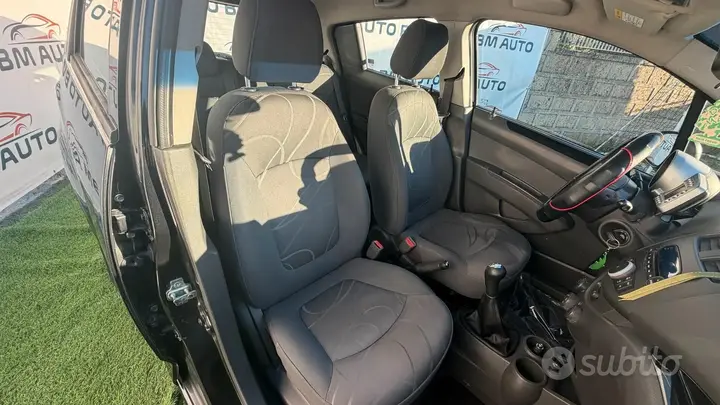 Chevrolet Spark 2011 photo 4