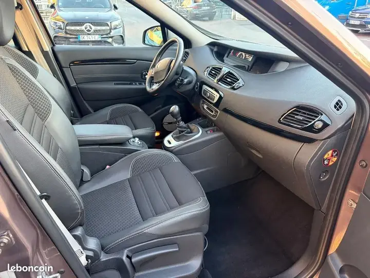 Renault Scenic 2014 photo 3
