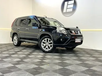 Nissan X-Trail 2012 photo 2
