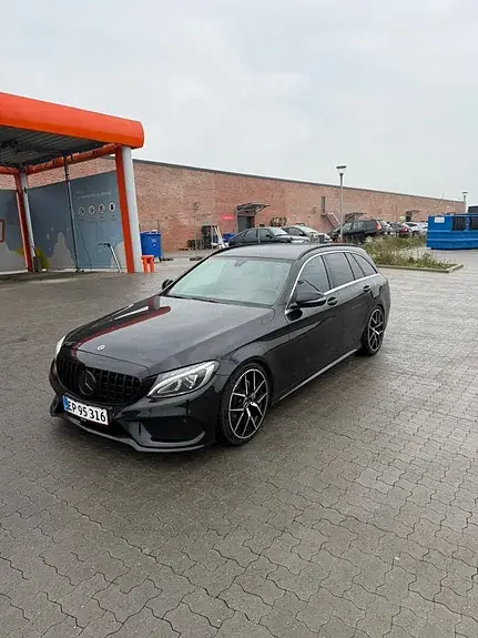 Mercedes-Benz C220 D