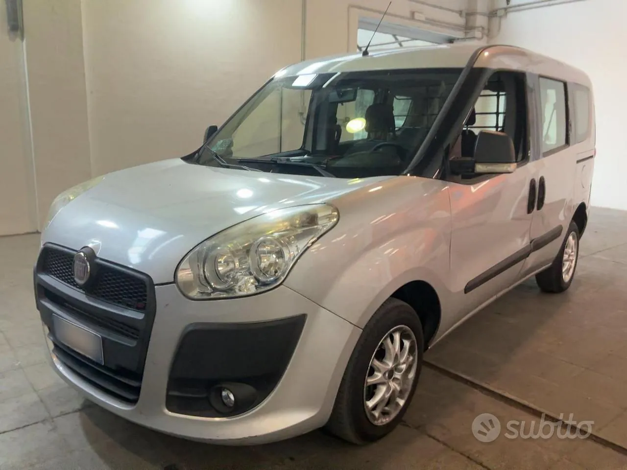 Fiat Doblo 2010 photo 2