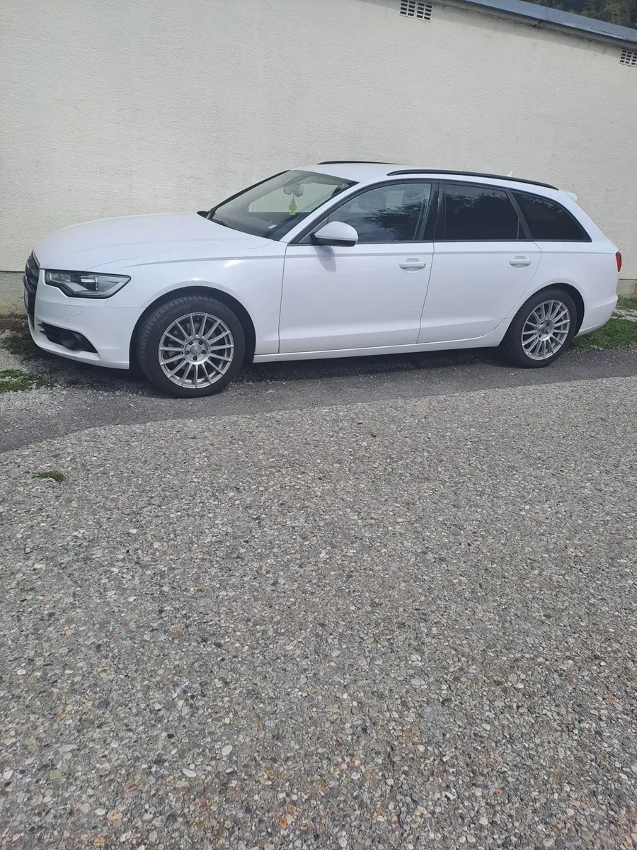 Audi A6 2013 photo 2