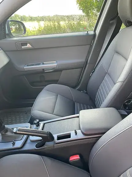 Volvo V50 2011 photo 5
