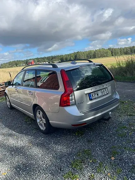 Volvo V50 2011 photo 4