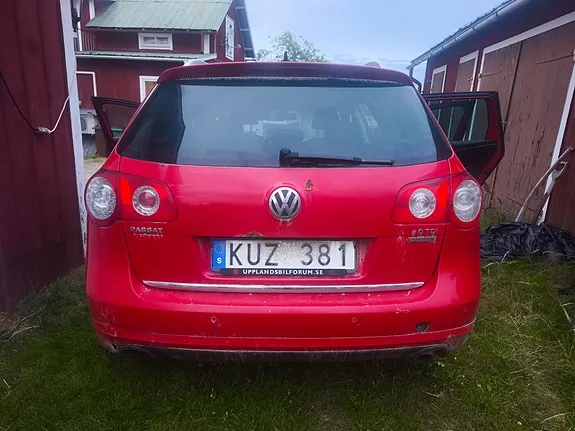 Volkswagen Passat 2010 photo 4