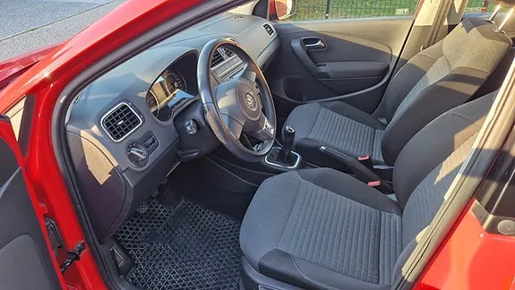 Volkswagen Polo 2010 photo 4