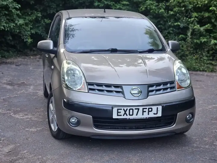 Nissan Note 2007 photo 2