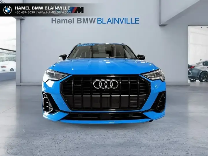 Audi Q3 2022 photo 2