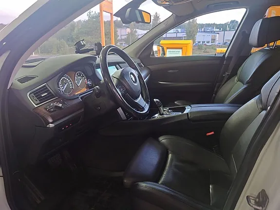 BMW 550I 2010 photo 4