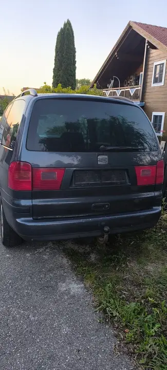 Seat Alhambra 2004 photo 3