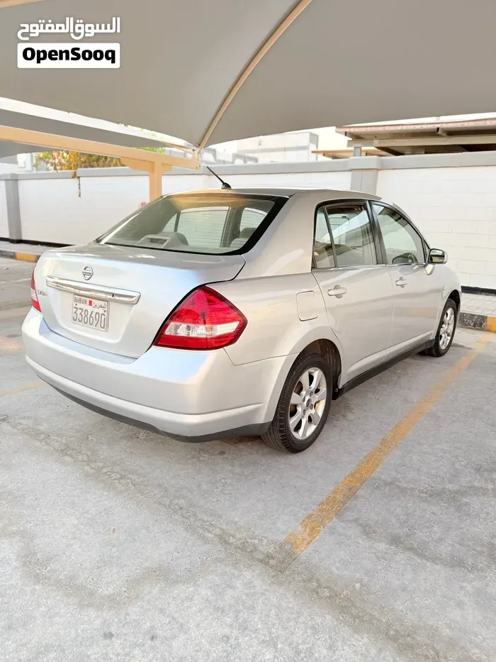 Nissan Tiida