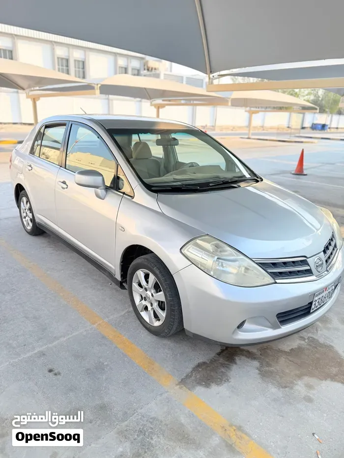Nissan Tiida 2009 photo 3