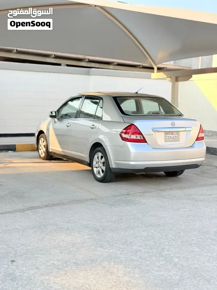 Nissan Tiida 2009 photo 4