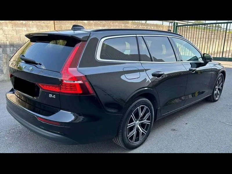 Volvo V60 2024 photo 4