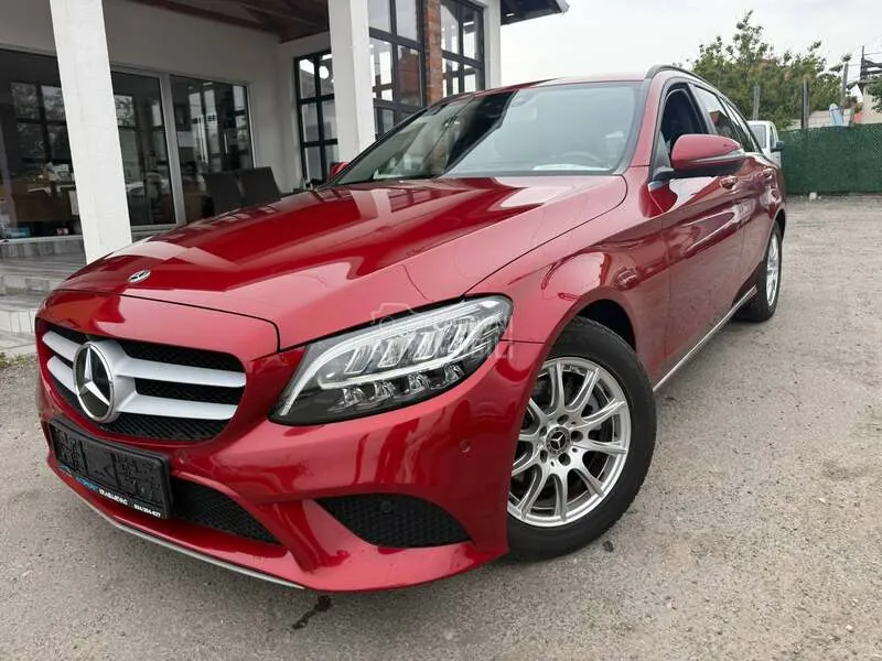 Mercedes-Benz C 200 2019 photo 2