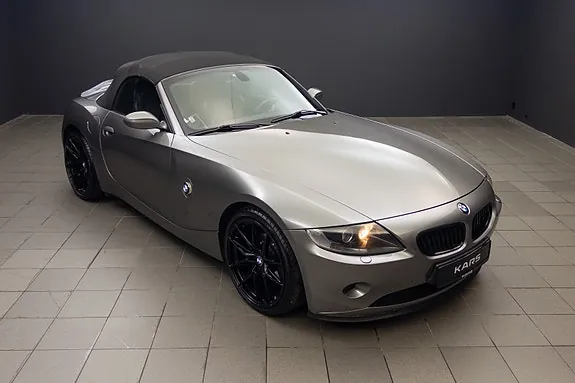 BMW Z4 2004 photo 2
