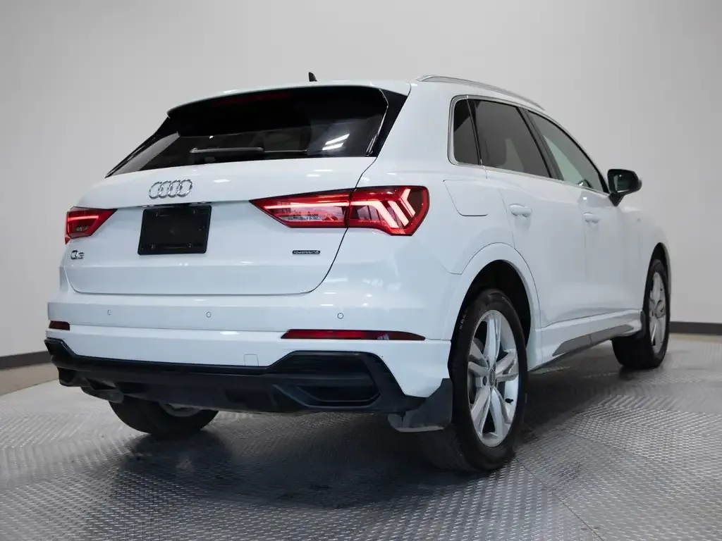 Audi Q3 2020 photo 5