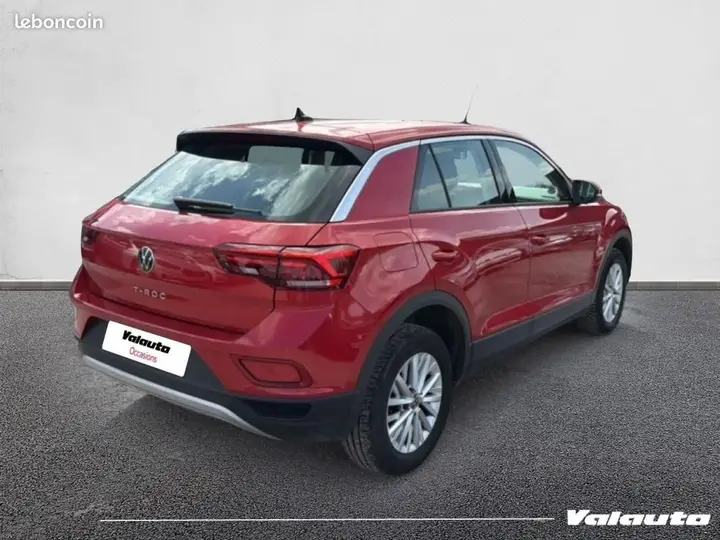 Volkswagen T-Roc 2024 photo 2