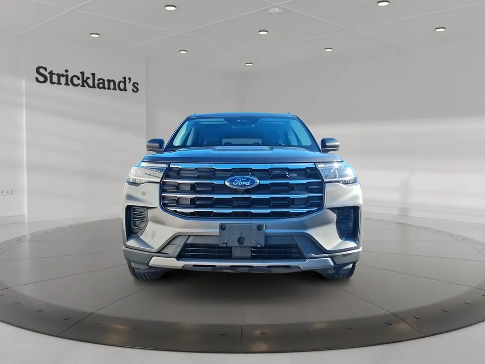 Ford Explorer 2025 photo 2