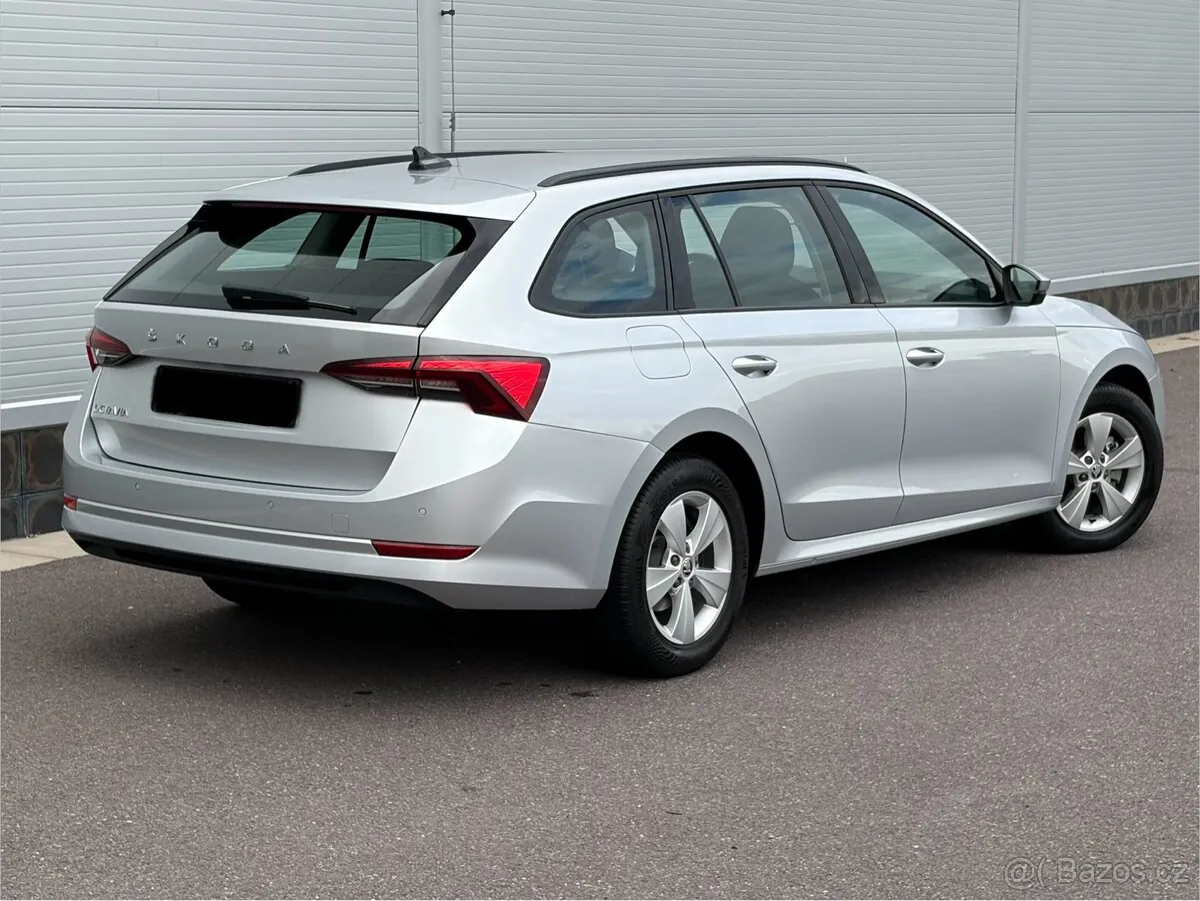 Skoda Octavia 2023 photo 4
