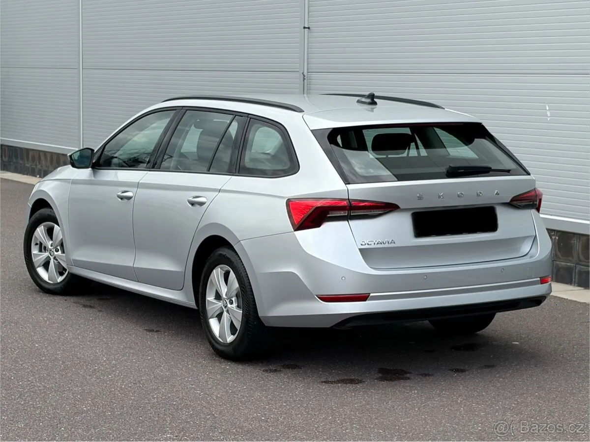 Skoda Octavia 2023 photo 5
