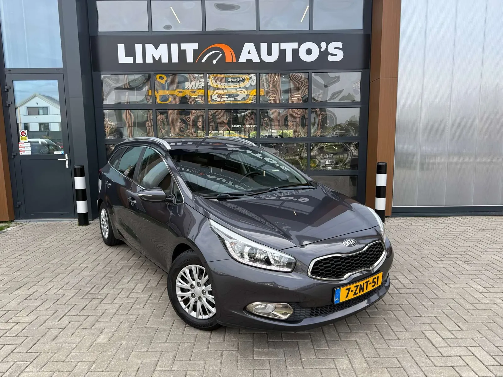 Kia Ceed 2015 photo 4